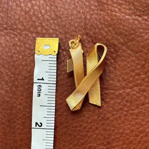 Clare V Gold Ribbon Monogram “H” Charm - Picture 4 of 6